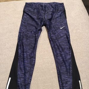 Nike crop leggings